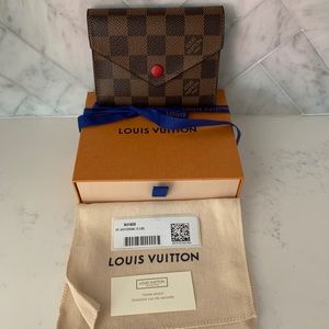 Louis Vuitton Victorine Wallet in Damier Ebene